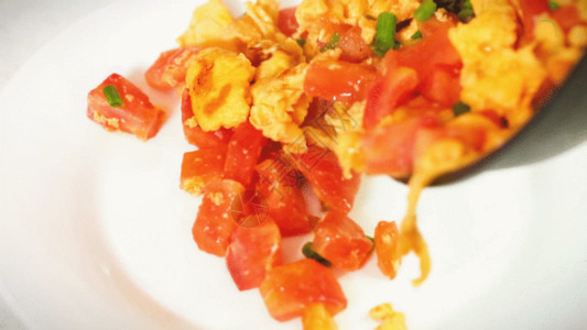 鸡蛋火腿肠西红柿炒蛋GIF高清图片
