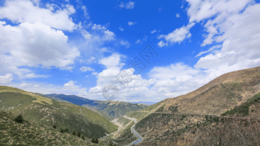 塔布茏寺延时藏区蓝天白云GIF高清图片
