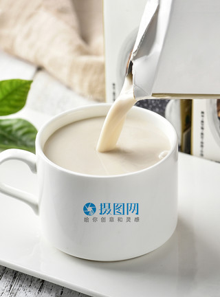 白咖啡杯简约咖啡杯子样机场景模板