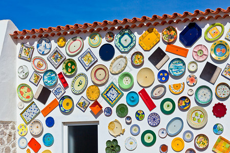 葡萄牙阿尔加维海岸墙上的传设计图片