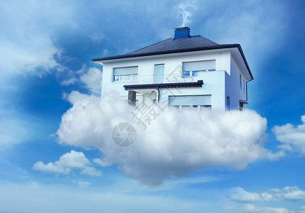 房子站在云朵上图片