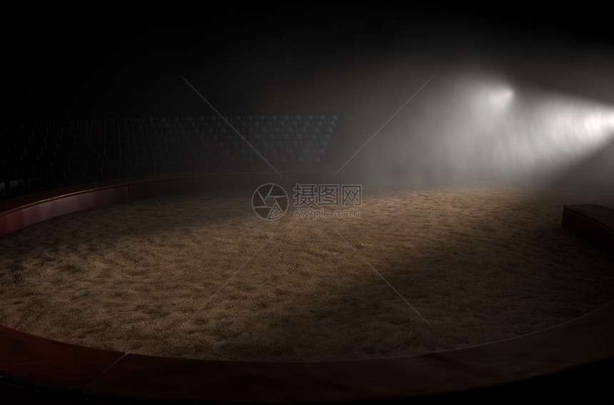 一个空的经典马戏场3D变形AD在黑暗的情调背景上以戏剧图片