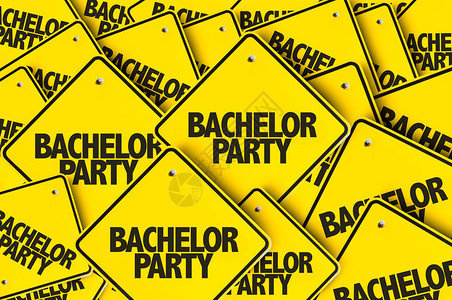 一堆带有刻字单身派对的黄色路标背景图片