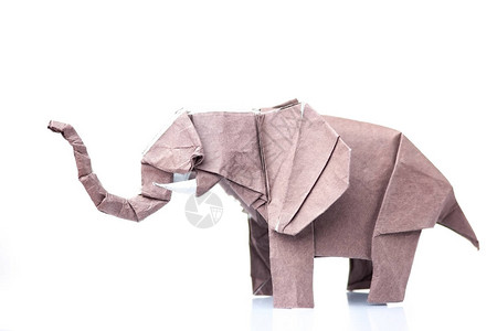 棕大象折纸雕像图片