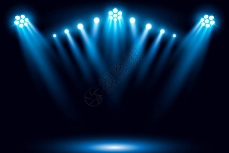 黑色背景上的舞台蓝色灯光图片