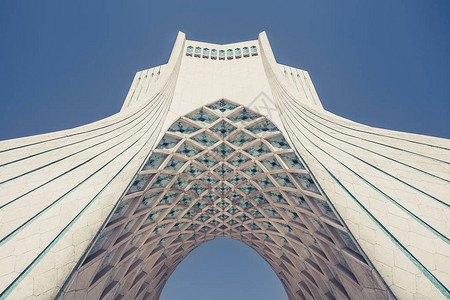 伊朗中部的抽象未来建筑设计插画