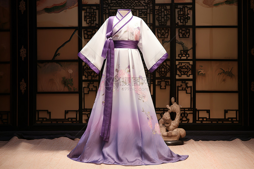 浅紫色夏装薄纱汉服中国风图片