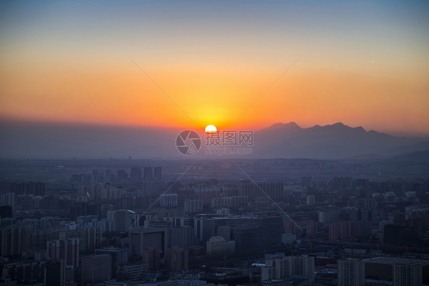 日落的京城图片
