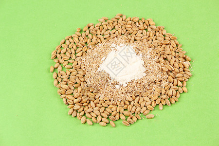 小麦的蜕变五谷杂粮麦皮高清图片