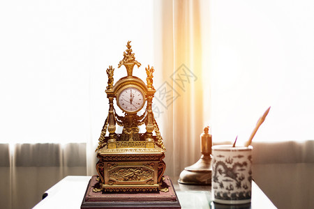 复古时钟素材创意 欧式 复古 时钟 书房摆件背景