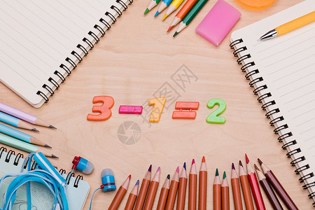 彩色创意数字7创意学习数字算数桌面摆拍背景