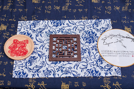 剪纸花纹素材中国风礼品剪纸宫扇摆拍背景