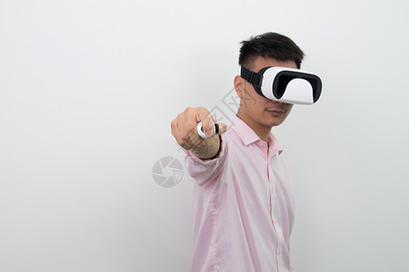 虚拟现实VR眼镜游戏体验图片
