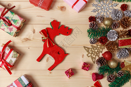 圣诞节装饰品木板装扮背景高清图片