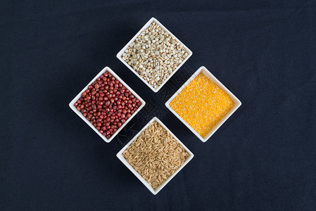 红豆薏仁粥五谷杂粮设计图片