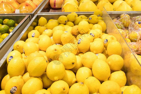 黄色火龙果颜色丰富的水果背景