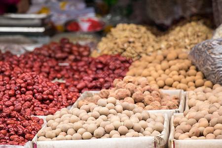 干果袋菜市场里的干果干货背景