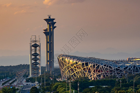 盘古开天辟地鸟巢背景