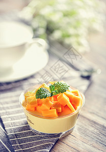 甜品芒果盛宴蛋糕高清图片