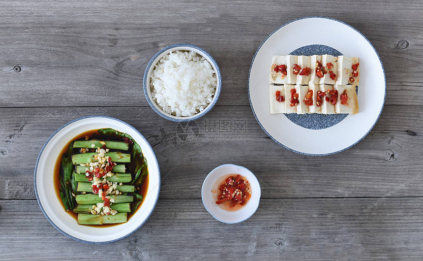 美食家常菜麻辣豆腐蒜香豆角图片