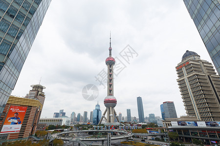 上海陆家嘴城市现代建筑结构外立面背景图片