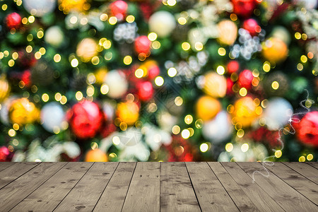 鹿装饰多彩的圣诞树背景设计图片