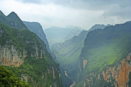 金秋、峡谷背景图片