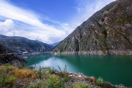 川西的山水景观图片