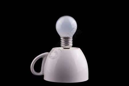 思维设计素材灯泡和咖啡杯背景