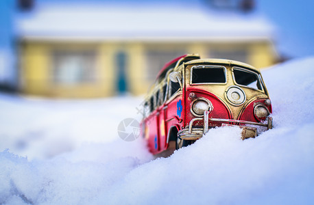雪中的小车仓储小车素材高清图片