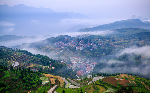 山村小路梯田春耕背景