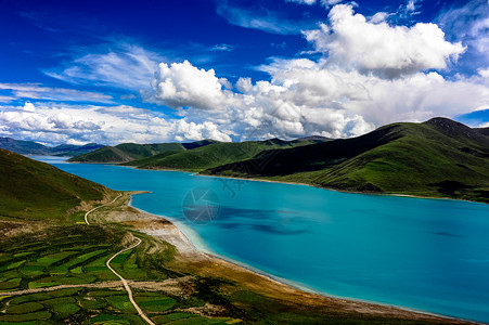 蓝天蓝湖羊卓雍错背景