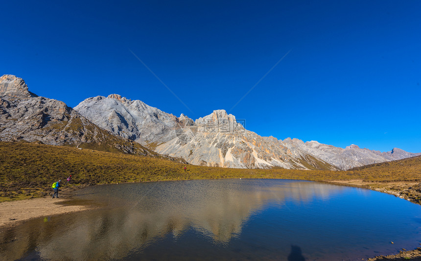 山顶天池图片