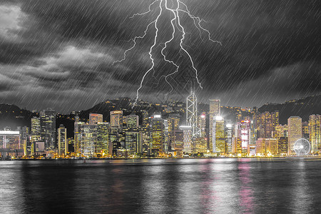 雨屋檐雷雨中的城市设计图片