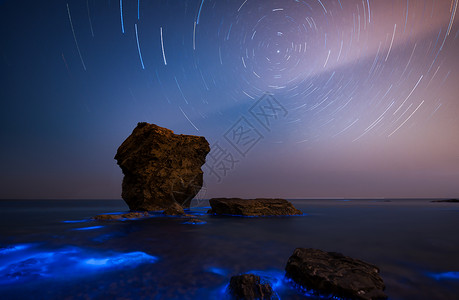 星空星轨银河荧光海高清图片