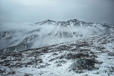 雪山背景图片