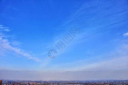 使命愿景城市辽阔蓝天背景