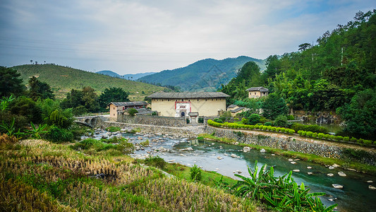 客家服饰福建永定土楼背景