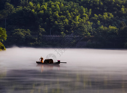 收网背景