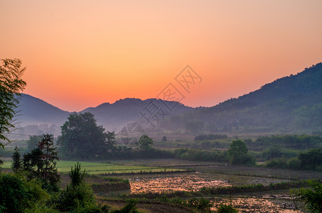 家乡的天空家乡美景背景