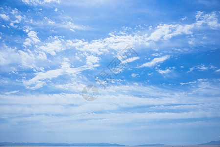 晴天蓝天白云山脉背景素材图片