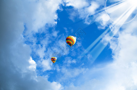 气球光感透气创意热气球天空背景