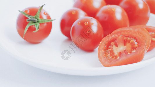 盘子里的小番茄盘子上的小番茄背景