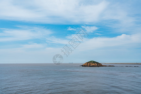 灯塔与游轮海平面大海海洋背景