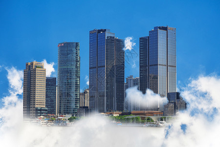云中的城市图片