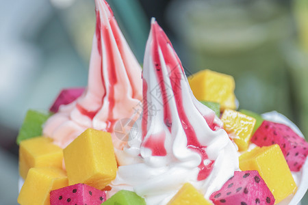 美食花型冰激凌高清图片