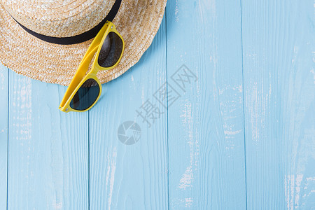 夏日防晒草帽墨镜素材高清图片