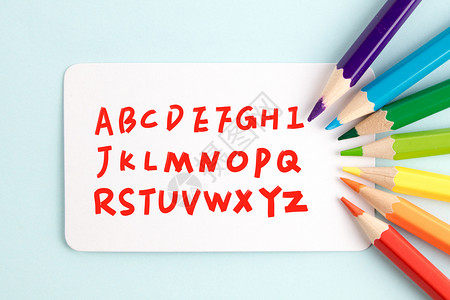 字母G铅笔写英文设计图片