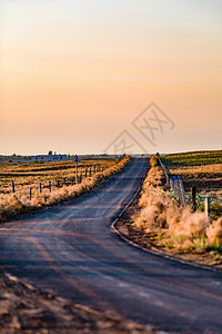 绿色汽车素材路背景