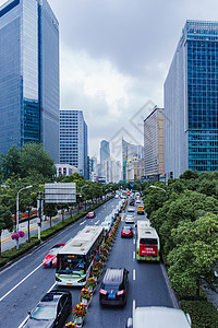 城市建筑马路车流图片